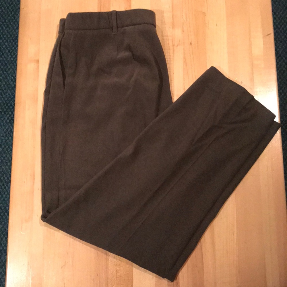 Women’s casual chinos